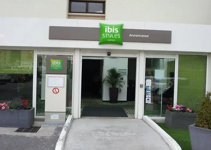 Ibis Styles Annemasse Geneve Отель Амбиёи