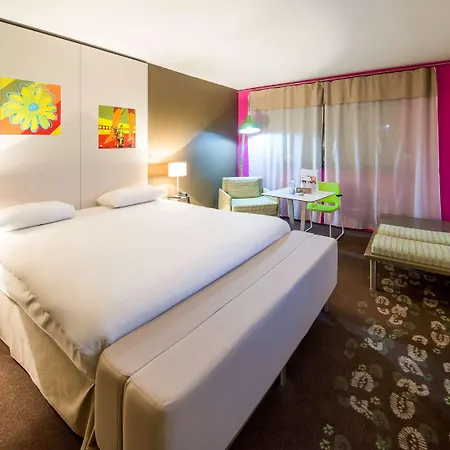 Ibis Styles Annemasse Geneve מלון
