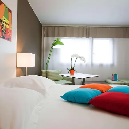Ibis Styles Annemasse Geneve 3* Амбиёи