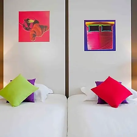 Ibis Styles Annemasse Geneve 3* アンビイ