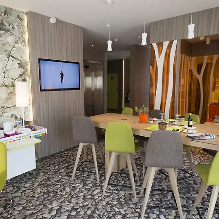 ホテル Ibis Styles Annemasse Geneve アンビイ