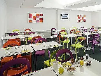 Ibis Styles Annemasse Geneve Амбиёи