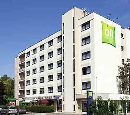 Отель Ibis Styles Annemasse Geneve Амбиёи